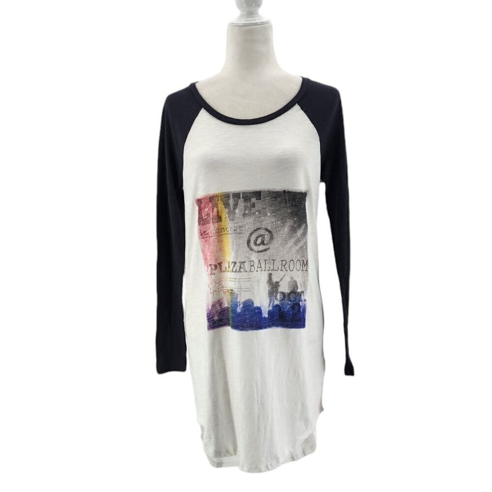 NWT Xhilaration Sleepwear Plaza Ballroom Graphic Sleep Shirt Nightgown Small